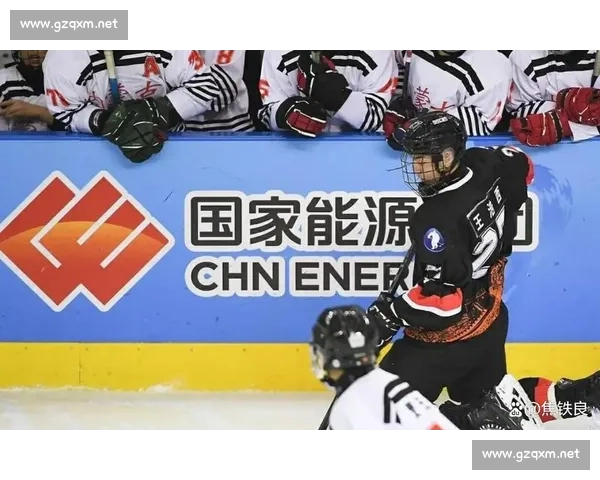 中国冰球里程碑:18 岁王浩西 NHL 第 33 顺位创亚洲纪录 中国冰球里程碑:18 岁王浩西 NHL 第 33 顺位创亚洲纪录