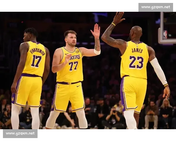 重磅交易猜想：JJJ 加盟湖人助詹皇东契奇冲冠，灰熊索要多首轮加速重建！